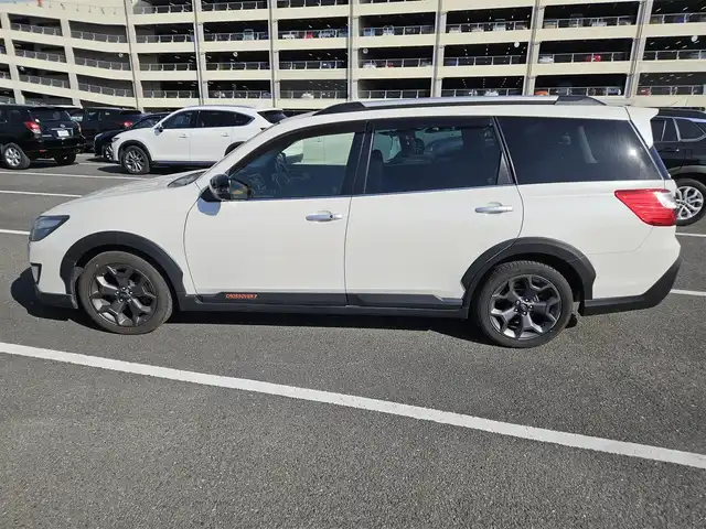 スバル エクシーガクロスオーバー７ X－ブレイク 愛媛県 2017(平29)年 6.7万km クリスタルホワイトP 4WD/ワンオーナー/カロッツェリアナビ/フルセグTV/バックカメラ/ドライブレコーダー/全車速追従機能付クルーズコントロール/アイサイトver2/・衝突被害軽減ブレーキ/・誤発進抑制機能/・車線逸脱警報/HIDヘッドランプ/革巻きステアリング/パドルシフト/撥水機能ハーフレザーシート/前席パワーシート/シートヒーター/純正17インチアルミホイール/スマートキー/プッシュエンジンスタート/禁煙車