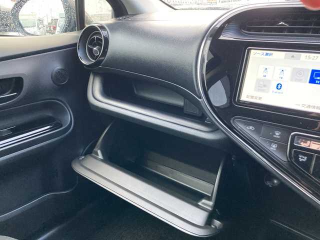 トヨタ アクア S スタイルブラック 茨城県 2021(令3)年 6.2万km ダークブルーマイカ 純正メモリナビ【NSZT-W68T】/(地デジTV・CD・DVD・BT・ラジオ再生)/プリクラッシュセーフティ/コーナーセンサー/アラウンドビューモニター/ビルトインETC/ドライブレコーダー/オートライト/LEDヘッドライト/オートハイビーム/スマートキー/スペアキー/取扱説明書