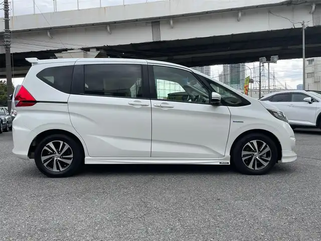 車両画像12