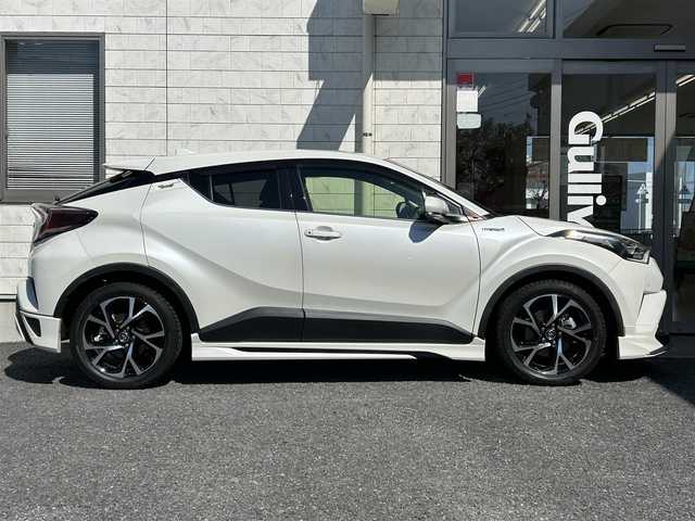 トヨタ Ｃ－ＨＲ G 埼玉県 2017(平29)年 4.6万km ホワイトパールクリスタルシャイン アルパインナビ/フルセグ・CD・DVD・BT/PCS/TRC/レーンキープアシスト/クリアランスソナー/クルコン/BSM/LEDヘッドライト/シートヒーター(D+N席)/ETC/保証書/取扱説明書