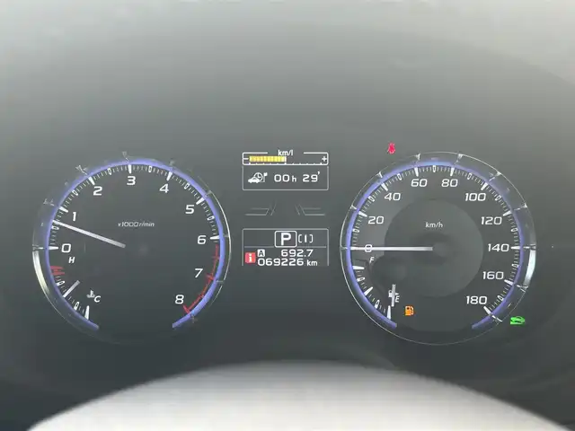 スバル レヴォーグ 1．6GT－S アイサイト 道東・釧路十勝 2014(平26)年 7万km クリスタルブラックシリカ 4WD/社外メモリナビ/フルセグTV/（CD・DVD・ラジオ）/バックカメラ/前席パワーシート/衝突軽減ブレーキ/追従クルーズコントロール/レーンキープアシスト/横滑り防止機能/ETC/前後ドライブレコーダー/パドルシフト/フロント・リアUSB電源/LEDヘッドライト/フォグランプ/リアフォグランプ/純正18インチアルミ/スマートキー/スペアキー/プッシュスタート/アイドリングストップ/純正フロアマット/純正ドアバイザー/革巻きステアリング