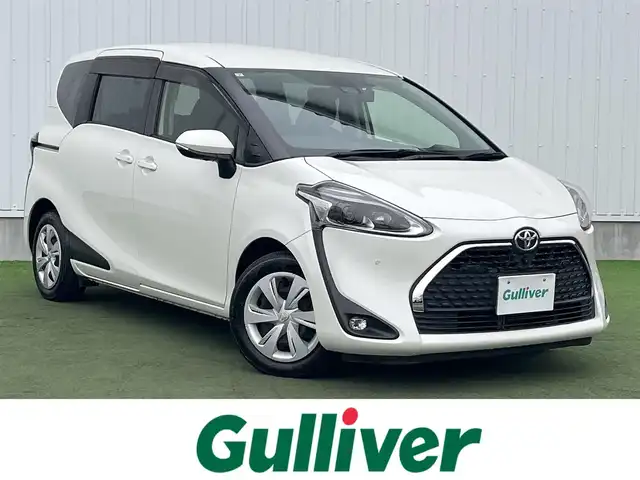 トヨタ シエンタ ファンベースG 香川県 2019(令1)年 4.7万km ホワイトパールクリスタルシャイン 登録時走行距離：46933km/ディーラー純正ナビ/　CD DVD BT フルセグTV/全方位カメラ/両側パワースライドドア/プリクラッシュセーフティシステム/レーンキープアシスト/オートハイビーム/オートライト/LEDヘッドライト/フォグランプ/ETC/前後ドライブレコーダー/アイドリングストップ/横滑り防止装置/革巻きステアリング/ステアリングスイッチ/プッシュスタート/スマートキー
