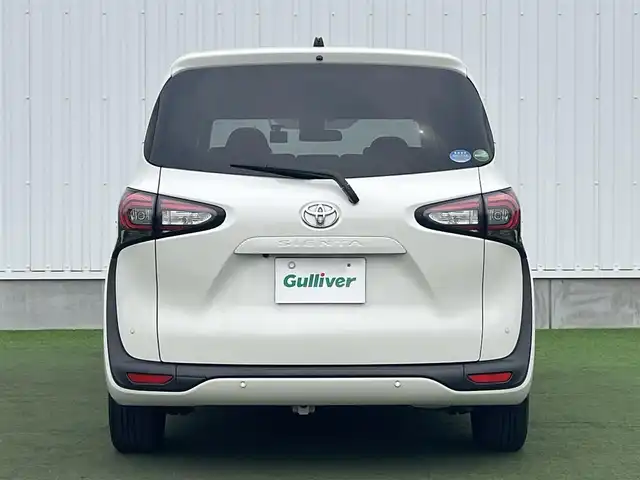 トヨタ シエンタ ファンベースG 香川県 2019(令1)年 4.7万km ホワイトパールクリスタルシャイン 登録時走行距離：46933km/ディーラー純正ナビ/　CD DVD BT フルセグTV/全方位カメラ/両側パワースライドドア/プリクラッシュセーフティシステム/レーンキープアシスト/オートハイビーム/オートライト/LEDヘッドライト/フォグランプ/ETC/前後ドライブレコーダー/アイドリングストップ/横滑り防止装置/革巻きステアリング/ステアリングスイッチ/プッシュスタート/スマートキー