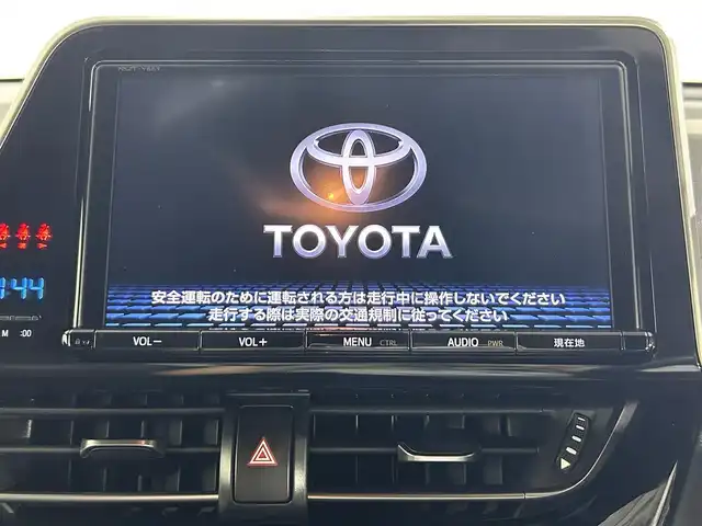 トヨタ Ｃ－ＨＲ G 佐賀県 2017(平29)年 6万km メタルストリームM 純正9インチナビ/フルセグTV/Bluetooth/CD/DVD/バックカメラ/ビルトインETC/前方ドライブレコーダー/レーダークルーズコントロール/運転席・助手席シートヒーター/トヨタセーフティーセンス/衝突被害軽減ブレーキ/コーナーセンサー/純正フロアマット/純正18インチアルミホイール