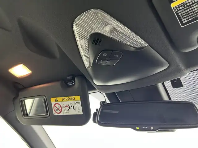 トヨタ Ｃ－ＨＲ G 佐賀県 2017(平29)年 6万km メタルストリームM 純正9インチナビ/フルセグTV/Bluetooth/CD/DVD/バックカメラ/ビルトインETC/前方ドライブレコーダー/レーダークルーズコントロール/運転席・助手席シートヒーター/トヨタセーフティーセンス/衝突被害軽減ブレーキ/コーナーセンサー/純正フロアマット/純正18インチアルミホイール