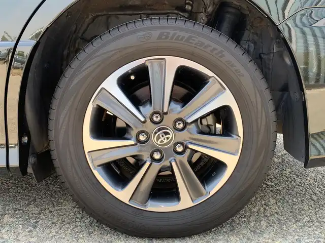 トヨタ ヴォクシー ZS 煌Ⅱ 大阪府 2019(平31)年 5.5万km イナズマスパーキングブラックガラスフレーク 純正８インチナビ/   フルセグTV/CD/DVD/Bluetooth/USB/衝突軽減/バックモニター/１２インチ後席モニター/スマートルームミラー/両側パワースライドドア/クルーズコントロール/前後ドライブレコーダー/ＥＴＣ/ＬＥＤライト/禁煙車