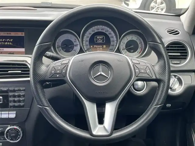 メルセデス・ベンツ Ｃ２００ ブルーエフィシェンシー AVG 埼玉県 2011(平23)年 4.2万km カルサイトホワイト 純正HDDナビ/(Bluetooth/CD/DVD/フルセグ)/シートヒーター/純正17インチアルミホイール/HIDヘッドライト/キーレスゴー/ETC
