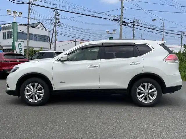 日産 エクストレイル ハイブリッド 20X エマージェンシーブレーキ 山形県 2015(平27)年 5.1万km ブリリアントホワイトパール 4WD/衝突軽減/純正SDナビ/　　【CD BT フルセグ USB AUX】/アラウンドビューモニター/クルーズコントロール/LEDオートヘッドライト/シートヒーター/純正17インチアルミホイール/ドライブレコーダー/コーナーセンサー/アイドリングストップ/パーキングアシスト/ステアリングスイッチ/電動格納ウィンカーミラー/フォグランプ/インテリジェントキー×2/ETC