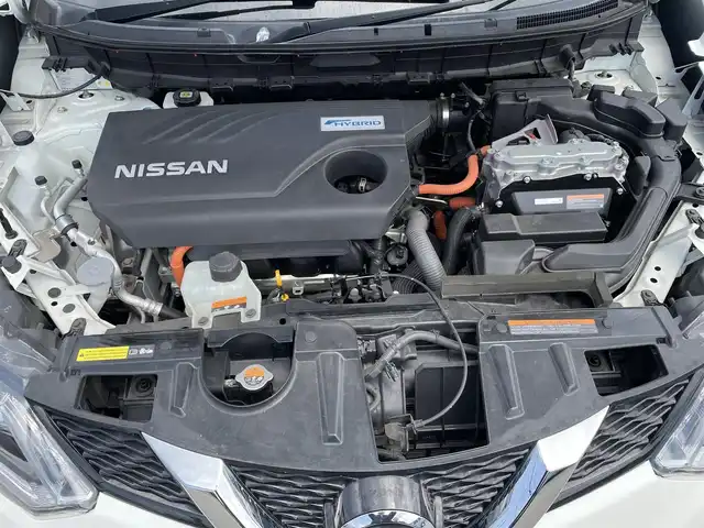 日産 エクストレイル ハイブリッド 20X エマージェンシーブレーキ 山形県 2015(平27)年 5.1万km ブリリアントホワイトパール 4WD/衝突軽減/純正SDナビ/　　【CD BT フルセグ USB AUX】/アラウンドビューモニター/クルーズコントロール/LEDオートヘッドライト/シートヒーター/純正17インチアルミホイール/ドライブレコーダー/コーナーセンサー/アイドリングストップ/パーキングアシスト/ステアリングスイッチ/電動格納ウィンカーミラー/フォグランプ/インテリジェントキー×2/ETC
