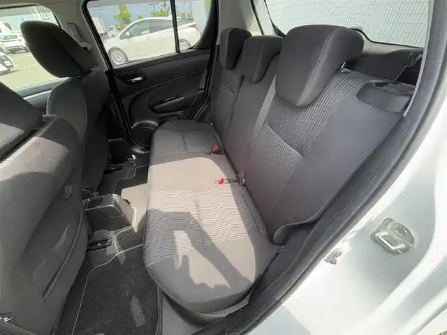 スズキ スイフト XG 徳島県 2013(平25)年 11.8万km スノーホワイトパール 社外ナビ　AVIC-MR2099/Bluetooth接続/フルセグテレビ/スマートキー/プッシュスタート/ドアバイザー/純正フロアマット/パワーステアリング