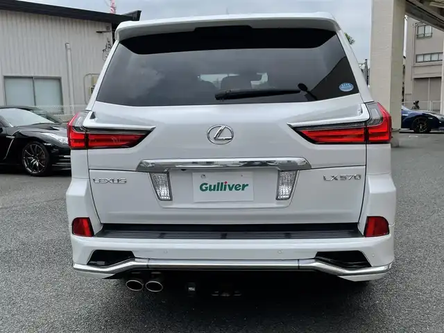 レクサス ＬＸ 570 神奈川県 2016(平28)年 6.2万km ホワイトパールクリスタルシャイン サンルーフ/オレンジ革シート/モデリスタエアロ/マフラー/純正20インチAW/クールBOX/ヘッドアップディスプレイ/レクサスセーフティシステム+/レーダークルーズコントロール/PCS/LDA/BSM/RCTA/コーナーセンサー/純正SDナビ・地デジTV/パノラマモニター/ビルトインETC2.0/前席パワーシート/シートヒーター/エアシート/ステアリングヒーター/パワーバックドア/LEDライト/LEDフォグライト/オートハイビーム/ルーフレール/ヒッチメンバー/パドルシフト/プッシュスタート/スマートキー×2/カードキー×1/H28/29/30/R1/2/4年ディーラー整備記録/保証書・取説あり