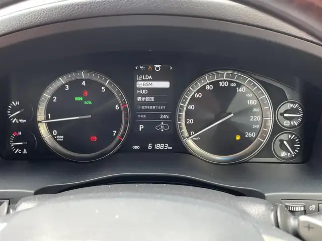 レクサス ＬＸ 570 神奈川県 2016(平28)年 6.2万km ホワイトパールクリスタルシャイン サンルーフ/オレンジ革シート/モデリスタエアロ/マフラー/純正20インチAW/クールBOX/ヘッドアップディスプレイ/レクサスセーフティシステム+/レーダークルーズコントロール/PCS/LDA/BSM/RCTA/コーナーセンサー/純正SDナビ・地デジTV/パノラマモニター/ビルトインETC2.0/前席パワーシート/シートヒーター/エアシート/ステアリングヒーター/パワーバックドア/LEDライト/LEDフォグライト/オートハイビーム/ルーフレール/ヒッチメンバー/パドルシフト/プッシュスタート/スマートキー×2/カードキー×1/H28/29/30/R1/2/4年ディーラー整備記録/保証書・取説あり
