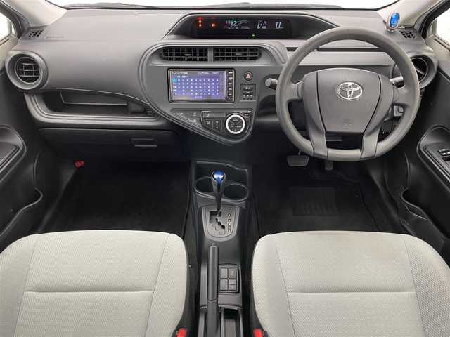 トヨタ アクア L 愛知県 2020(令2)年 3.5万km シルバーM 純正メモリナビ　ワンセグＴＶ　Ｂｌｕｅｔｏｏｔｈ　ＥＴＣ　トヨタセーフティセンス　衝突被害軽減装置　車線逸脱警報　オートハイビーム　踏み間違い防止　コーナーセンサー　電格ミラー　フロアマット　禁煙車