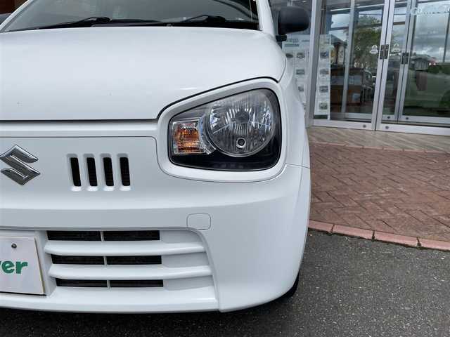 スズキ アルト L 道央・札幌 2017(平29)年 8.2万km スペリアホワイト ４ＷＤ/純正オーディオ(AM/FM/ＣＤ)/シートヒーター/純正フロアマット/ドアバイザー/横滑り防止装置/盗難防止装置/アイドリングストップ/ヘッドライトレベライザー/スペアキー×１/積込冬タイヤ/　　(145/80R13 ２２年製 溝6ｍｍ/　　　　純正ホイールキャップ　1箇所欠品)