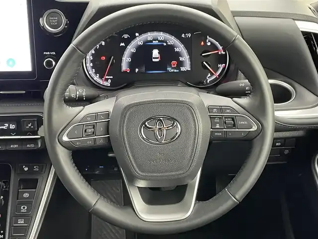 トヨタ ヴォクシー S－Z 岡山県 2022(令4)年 1.3万km アティチュードブラックマイカ 純正１０．５インチディスプレイオーディオ(ナビ付)/（CD/DVD/BT/USB/HDMI/Carplay/フルセグ）/１４インチフリップダウンモニター/衝突軽減ブレーキ/両側パワースライドドア/アドバンスドパーク/アラウンドビューモニター/レーダークルーズコントロール/三眼ＬＥＤヘッドライト/オートハイビーム/オートライト/ビルトインETC２．０/シートヒーター/純正ドライブレコーダー（前後）/コーナーセンサー（前後）/パーキングアシスト/プッシュスタート/レーンキープアシスト/純正フロアマット/純正17インチアルミホイール/LEDフォグランプ/踏み間違い防止/オートブレーキホールド/ISOFIX/後席サンシェイド/ステアリングスイッチ/チルトステアリング/シートリフター/ウインカーミラー/ドアバイザー/スマートキー×１/取扱説明書