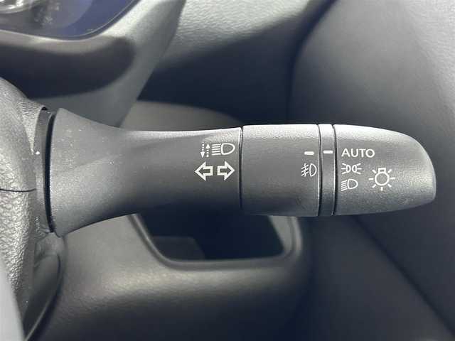 日産 ルークス ハイウェイスター X 佐賀県 2020(令2)年 8.8万km スパークリングレッド/ブラック 純正9インチナビ（MM319D-L）/（CD/DVD/フルセグTV/Bluetooth）/全方位カメラ/ハンズフリードア/エマージェンシーブレーキ/車線逸脱警報/クリアランスソナー/LEDヘッドライト/後席サーキュレーター/純正フロアマット/SOSコールボタン/パーソナルテーブル/スマートキー/スペアキー/純正15インチアルミホイール/ドアバイザー