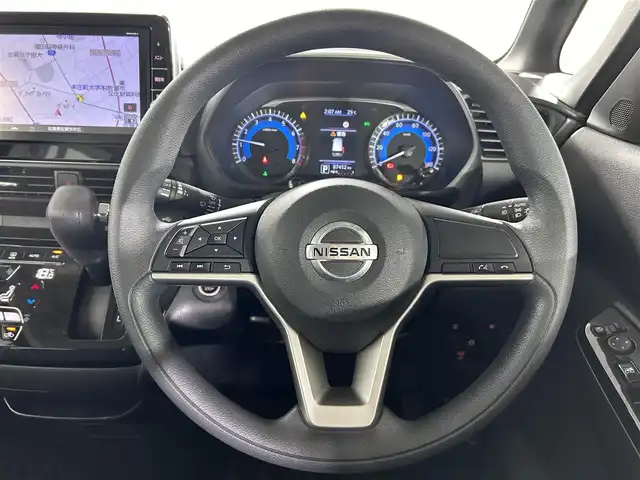 日産 ルークス ハイウェイスター X 佐賀県 2020(令2)年 8.8万km スパークリングレッド/ブラック 純正9インチナビ（MM319D-L）/（CD/DVD/フルセグTV/Bluetooth）/全方位カメラ/ハンズフリードア/エマージェンシーブレーキ/車線逸脱警報/クリアランスソナー/LEDヘッドライト/後席サーキュレーター/純正フロアマット/SOSコールボタン/パーソナルテーブル/スマートキー/スペアキー/純正15インチアルミホイール/ドアバイザー
