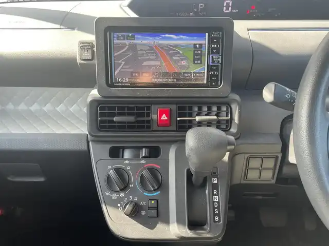 ダイハツ タント L 宮崎県 2020(令2)年 4.2万km ホワイト 純正ナビ/　(Bluetooth/CD/DVD)/フルセグTV/スライドドア/バックカメラ/ドライブレコーダー/コーナーセンサー/スマートアシスト/・衝突回避支援ブレーキ機能/・衝突警報機能/・車線逸脱警報機能/・車線逸脱抑制制御機能/・先行車発進お知らせ機能/・オートハイビーム/LEDヘッドランプ/オートライト/ステアリングスイッチ/リモコンキー/禁煙車