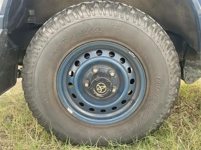 トヨタ ランドクルーザー LX 福井県 2002(平14)年 8.6万km ブルー ・パートタイム４WD/・AC/・冬タイヤ4本車載（215/80R16）