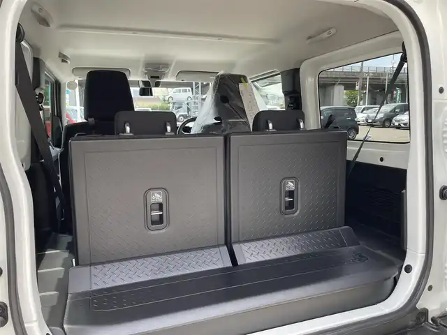 スズキ ジムニー XC 石川県 2025(令7)年 0.1万km未満 ピュアホワイトP 届出済未使用車/4WD/ターボ/スズキセーフティサポート/スマートキー/プッシュスタート/電動ミラー/純正アルミホイール/シートヒーター/フォグランプ/コーナーセンサー/保証書