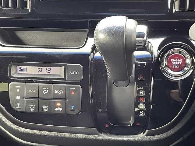 ホンダ Ｎ ＷＧＮ カスタム G ターボパッケージ 熊本県 2016(平28)年 6.8万km プレミアムベルベットパープル・パール 禁煙車　/純正ナビ（ＣＤ・ＤＶＤ・フルセグ・ＢＴ・ＳＤ・ＵＳＢ）/バックカメラ　/ビルトインETC/アイドリングストップ　/横滑り防止　/純正フロアマット　/純正１５インチＡＷ/ドアバイザー　/オートライト　/ＨＩＤライト　/フォグランプ/スマートキー/プッシュスタート/スペアキー1本