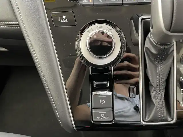 三菱 デリカＤ：５ シャモニー 滋賀県 2025(令7)年 0.1千km アメジストブラック ALPINE11型ナビ/CD/DVD/USB/SD/Bluetooth/フルセグテレビ/全方位カメラ/12.8型後席用モニター/e-アシスト/・衝突被害軽減ブレーキ/・車線逸脱警報システム/・レーダークルーズコントロール/・オートマチックハイビーム/・誤発進抑制機能/・後側方車両検知警報機能/・後退時車両検知警報システム/両側パワースライドドア/パワーバックドア/D/N席パワーシート/D/N席シートヒーター /LEDヘッドライト/オートライト/CHAMONIX (7人)　4WD　e-Assist/オリジナルナビ取付パッケージ＋リアモニター取付パッケージ(25/300)　/D:5専用11型ナビゲーション(322300)/12.8型後席用モニター(143550円)