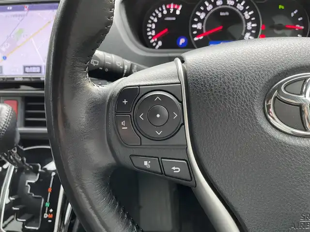 トヨタ ノア Si ダブルバイビーⅡ 滋賀県 2019(平31)年 6.9万km ホワイトパールクリスタルシャイン 禁煙車/純正９型ナビ/（ＣＤ／ＤＶＤ／Ｂｌｕｅｔｏｏｔｈ／フルセグ／ＳＤ）/トヨタセーフティセンス/アルパイン１０．２型後席モニター/クルーズコントロール/両側パワースライドドア/ハーフレザーシート/デュアルエアコン/LEDヘッドライト/バックカメラ/ビルトインETC/オートライト/オートハイビーム