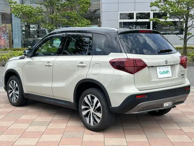 スズキ エスクード 福島県 2022(令4)年 1.3万km サバンナアイボリーメタリック/ブラック 2トーンルーフ 4WD/スズキセーフティサポート/　・デュアルセンサーブレーキサポート/　・誤発進抑制機能/　・車線逸脱警報機能/車線逸脱抑制機能/　・ふらつき警報機能/　・アダプティブクルーズコントロール（全車速追従機能付き）/　・ブラインドスポットモニター（車線変更サポート付き）/　・リヤクロストラフィックアラート/　・先行車発進お知らせ機能/　・標識認識機能/社外メモリナビ/【フルセグ/CD/DVD/BT/SD/HDMI/AppleCarPlay】/バックカメラ/ETC/ステアリングスイッチ/パドルシフト/ハーフレザーシート/前席シートヒーター/LEDヘッドライト（AUTO機能付き）/　・フォグランプ/ヒルスタートアシスト/パーキングアシスト/コーナーセンサー/純正フロアマット/純正ドアバイザー/アイドリングストップ