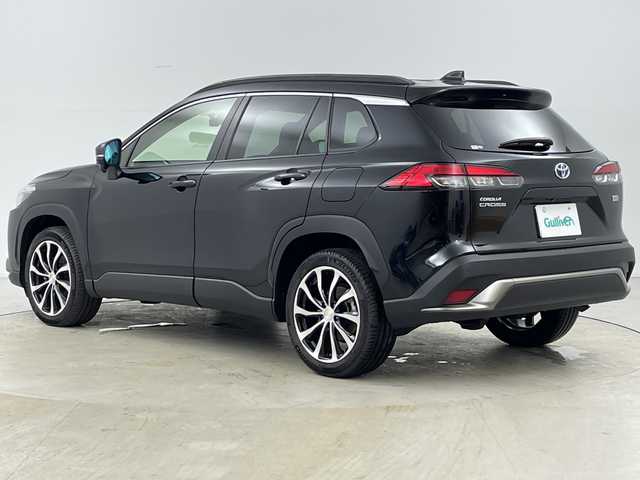トヨタ カローラ クロス ハイブリッド Z 道央・札幌 2022(令4)年 3.1万km アティチュードブラックマイカ ・4WD/・純正ナビ&CD&DVD&BT&Miracast/・バックカメラ/・パワーバックドア/・トヨタセーフティセンス/・レーダークルーズコントロール/・プリクラッシュセーフティ/・パーキングサポートブレーキ/・ロードサインアシスト/・レーントレーシングアシスト/・コーナーセンサー/・前席シートヒーター　/・D席パワーシート/・ハーフレザーシート/・ビルトインETC/・社外前後ドライブレコーダー/・ステアリングスイッチ/・LEDヘッドライト/・オートライト/・スマートキー/・スペアキー/・純正AW付きスタッドレス　/・取扱説明書/・保証書