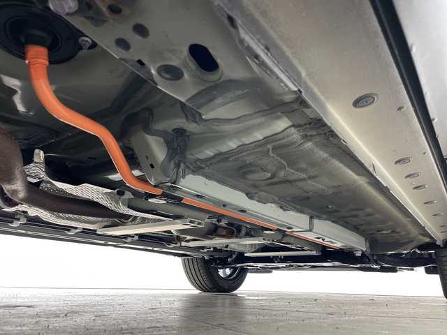 トヨタ カローラ クロス ハイブリッド Z 道央・札幌 2022(令4)年 3.1万km アティチュードブラックマイカ ・4WD/・純正ナビ&CD&DVD&BT&Miracast/・バックカメラ/・パワーバックドア/・トヨタセーフティセンス/・レーダークルーズコントロール/・プリクラッシュセーフティ/・パーキングサポートブレーキ/・ロードサインアシスト/・レーントレーシングアシスト/・コーナーセンサー/・前席シートヒーター　/・D席パワーシート/・ハーフレザーシート/・ビルトインETC/・社外前後ドライブレコーダー/・ステアリングスイッチ/・LEDヘッドライト/・オートライト/・スマートキー/・スペアキー/・純正AW付きスタッドレス　/・取扱説明書/・保証書