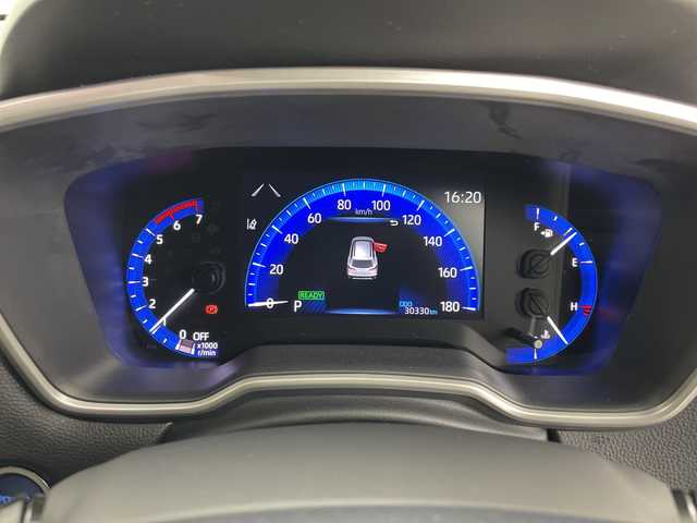 トヨタ カローラ クロス ハイブリッド Z 道央・札幌 2022(令4)年 3.1万km アティチュードブラックマイカ ・4WD/・純正ナビ&CD&DVD&BT&Miracast/・バックカメラ/・パワーバックドア/・トヨタセーフティセンス/・レーダークルーズコントロール/・プリクラッシュセーフティ/・パーキングサポートブレーキ/・ロードサインアシスト/・レーントレーシングアシスト/・コーナーセンサー/・前席シートヒーター　/・D席パワーシート/・ハーフレザーシート/・ビルトインETC/・社外前後ドライブレコーダー/・ステアリングスイッチ/・LEDヘッドライト/・オートライト/・スマートキー/・スペアキー/・純正AW付きスタッドレス　/・取扱説明書/・保証書