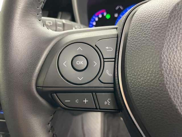 トヨタ カローラ クロス ハイブリッド Z 道央・札幌 2022(令4)年 3.1万km アティチュードブラックマイカ ・4WD/・純正ナビ&CD&DVD&BT&Miracast/・バックカメラ/・パワーバックドア/・トヨタセーフティセンス/・レーダークルーズコントロール/・プリクラッシュセーフティ/・パーキングサポートブレーキ/・ロードサインアシスト/・レーントレーシングアシスト/・コーナーセンサー/・前席シートヒーター　/・D席パワーシート/・ハーフレザーシート/・ビルトインETC/・社外前後ドライブレコーダー/・ステアリングスイッチ/・LEDヘッドライト/・オートライト/・スマートキー/・スペアキー/・純正AW付きスタッドレス　/・取扱説明書/・保証書