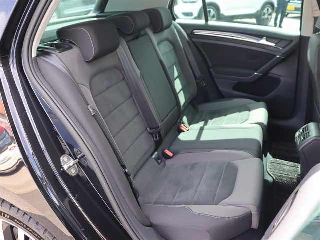 フォルクスワーゲン ゴルフ TSI ハイライン テックED 長野県 2018(平30)年 4万km 黒 ＤｉｓｃｏｖｅｒＰｒｏナビ　/バックカメラ　/ＣａｒＰｌａｙ　/ＡＣＣ　/衝突軽減ブレーキ　/レーンキープアシスト/ブラインドスポットモニター/デジタルメータークラスター　/純正１７ＡＷ　/ＬＥＤライト　/パドルシフト　/スマートキー