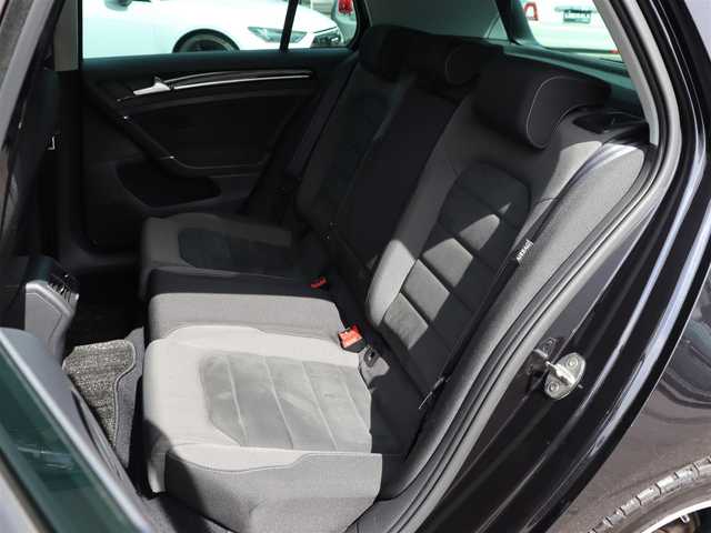 フォルクスワーゲン ゴルフ TSI ハイライン テックED 長野県 2018(平30)年 4万km 黒 ＤｉｓｃｏｖｅｒＰｒｏナビ　/バックカメラ　/ＣａｒＰｌａｙ　/ＡＣＣ　/衝突軽減ブレーキ　/レーンキープアシスト/ブラインドスポットモニター/デジタルメータークラスター　/純正１７ＡＷ　/ＬＥＤライト　/パドルシフト　/スマートキー