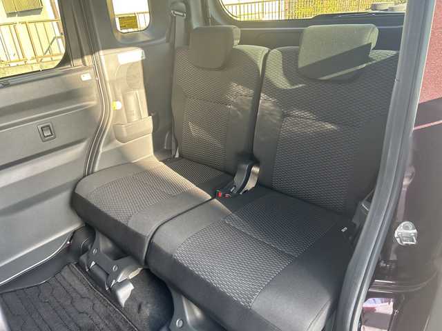 トヨタ ピクシスメガ L SAⅡ 埼玉県 2017(平29)年 4.4万km プラムブラウンパールクリスタルシャイン (株)IDOMが運営する【じしゃロン熊谷店】の自社ローン対象車両になります。こちらは現金ご利用時の価格です。自社ローンご希望の方は別途その旨お申付け下さい。/純正メモリナビ　NSZT-W66T/　CD/DVD/DTV/Bluetooth//バックカメラ/スマートアシストII/・衝突警報機能/・衝突回避支援ブレーキ機能/・誤発進抑制制御機能/・後方誤発進抑制制御機能/・車線逸脱警報機能/・先行車発進お知らせ機能/アイドリングストップ/純正14インチアルミホイール/両側パワースライドドア/純正フロアマット