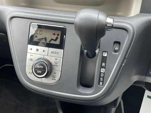 トヨタ パッソ モーダ　Gパッケージ 福岡県 2018(平30)年 5.2万km ブラックマイカメタリック/パウダリーベージュメタリック 2トーン 〇純正ナビ/〇フルセグTV/〇ドライブレコーダー/〇バックカメラ/〇ビルトインETC/〇LEDヘッドランプ/〇スマートキー/〇プッシュスタート/〇純正1４インチアルミ/〇スマートアシスト２/〇革巻きステアリング/〇オートエアコン/〇保証書/〇取扱説明書/〇禁煙車