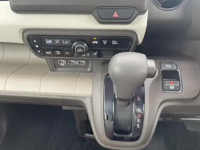 ホンダ Ｎ ＷＧＮ Lターボ ホンダセンシング 埼玉県 2021(令3)年 1.1万km ベージュ ・カラーコード：YR664R/・ディーラー点検記録Ｒ４：５：６：７年有り/・ワンオーナー/・４ＷＤ　ターボ/・純正ナビフルセグＴＶ　ＤＶＤ　ＢＴＡ/・バックカメラ/・ＥＴＣ/・前後ドライブレコーダー/・バックソナー/・オートリトラミラー/・オートライト/・LＥＤヘットライト/・シートヒーター/・スマートキー/・プッシュスタート/・電子パーキングブレーキ/・オートホールド/・５ＭＭ山有夏タイヤホイール付き車載/・Honda SENSING/・クルーズコントロールＡＣＣ/・ＣＭＢＳ/・路外逸脱アラート/・レーンキープアシスト/・標識認識機能/・ナビ装着用スペシャルパッケージ/・充電用USBジャック(急速充電対応タイプ2個付)/・プラズマクラスター技術搭載フルオート・エアコンディショナー/・運転席シートヒーター/・助手席シートヒーター/・親水/ヒーテッドドアミラー＋フロントドア撥水ガラス/・LEDヘッドライト＋オートリトラミラー/・保証書/・取説