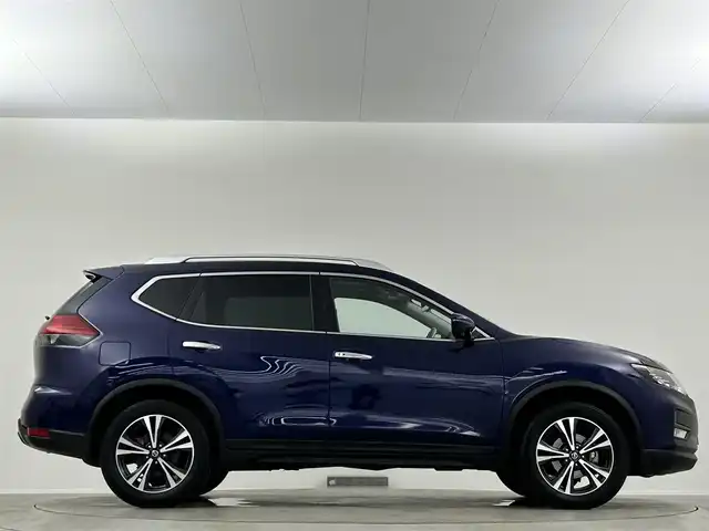 日産 エクストレイル 20Xi レザーエディション 埼玉県 2020(令2)年 4.3万km アズライトブルー サンルーフ　純正ナビ　全方位　プロパイロット　シートヒーター　レザーシート　パワーシート　レーダークルーズコントロール　ETC　液晶ミラー　電動リアゲート　
