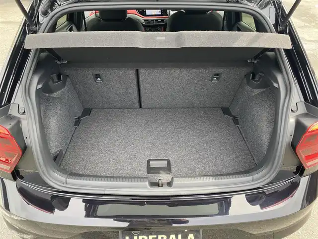 フォルクスワーゲン ポロＧＴＩ 福岡県 2019(平31)年 4.1万km 黒 ・アダプティブクルーズコントロール/・純正ナビ/BT/USB/carplay/・バックカメラ/・ドラレコ/・DTV/・ETC2.0/・純正17AW/・アンビエントライト/・LEDライト/・スペアキー/・保証書/・取扱説明書