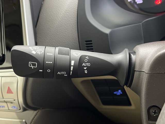 トヨタ ランドクルーザー プラド TX Lパッケージ マットブラED 愛知県 2022(令4)年 1.6万km ホワイトパールクリスタルシャイン ４WD/純正メーカーナビ/・CD/DVD/SD/BT/フルセグ/バックカメラ/ビルトインETC/トヨタセーフティセンス/レーダークルーズコントロール/クリアランスソナー/オートハイビーム/レザーシート/前席パワーシート/前席シートヒーター/前席シートベンチレーション/プッシュスタート/スマートキー/スペアキー１本/LEDヘッドライト/フォグライト/オートライト/純正フロアマット/ドアバイザー