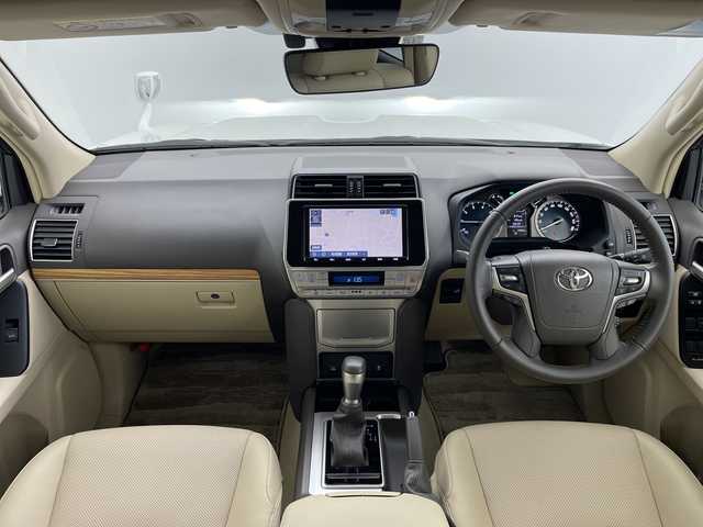 トヨタ ランドクルーザー プラド TX Lパッケージ マットブラED 愛知県 2022(令4)年 1.6万km ホワイトパールクリスタルシャイン ４WD/純正メーカーナビ/・CD/DVD/SD/BT/フルセグ/バックカメラ/ビルトインETC/トヨタセーフティセンス/レーダークルーズコントロール/クリアランスソナー/オートハイビーム/レザーシート/前席パワーシート/前席シートヒーター/前席シートベンチレーション/プッシュスタート/スマートキー/スペアキー１本/LEDヘッドライト/フォグライト/オートライト/純正フロアマット/ドアバイザー