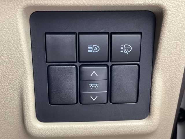 トヨタ ランドクルーザー プラド TX Lパッケージ マットブラED 愛知県 2022(令4)年 1.6万km ホワイトパールクリスタルシャイン ４WD/純正メーカーナビ/・CD/DVD/SD/BT/フルセグ/バックカメラ/ビルトインETC/トヨタセーフティセンス/レーダークルーズコントロール/クリアランスソナー/オートハイビーム/レザーシート/前席パワーシート/前席シートヒーター/前席シートベンチレーション/プッシュスタート/スマートキー/スペアキー１本/LEDヘッドライト/フォグライト/オートライト/純正フロアマット/ドアバイザー