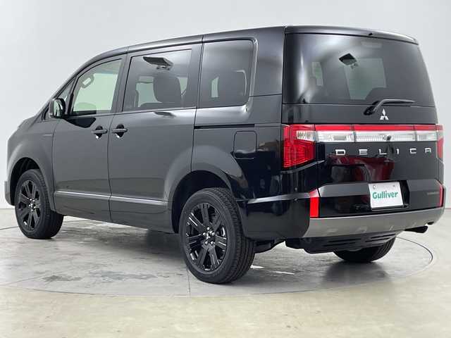 三菱 デリカＤ：５ シャモニー 道央・札幌 2025(令7)年 0.1千km 黒Ⅱ ・CHAMONIX (8人)　4WD/・　e-Assist  /寒冷地仕様/・オリジナルナビ取付パッケージ/色番X47X42/・マルチアラウンドモニタ-/・＋リアモニター取付パッケージ(25300円)　/・D:5専用11型ナビゲーション(322300円)/・アルパイン　ナビ/フルセグTV/・DVD/CD再生機能　Bluetooth接続/・Apple CarPlay　Android Auto対応/・12.8型後席用モニター(143550円)/・衝突被害軽減ブレーキシステム/・レーダークルーズコントロールシステム/・オートマチックハイビーム/LEDライト/・エレクトリックテールゲート/両側パワースライドドア/・ハーフレザーシート/・運転席パワーシート/前席シートヒーター/・パドルシフト/ウインカーミラー/・純正18インチアルミホイル/・サイド/カーテンエアバッグ/・スマートキー/スペアーキー