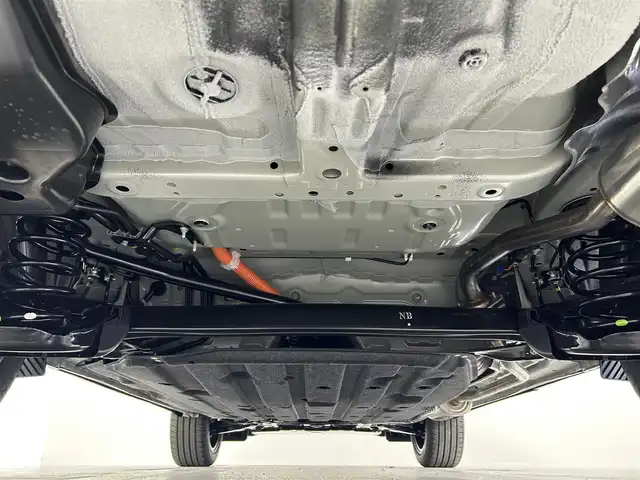 ホンダ ヴェゼル ハイブリッド e:HEV Z 佐賀県 2025(令7)年 0.1千km プラチナホワイトパール 純正ナビ　/フルセグテレビ/アップルカープレイ・アンドロイドオート/衝突被害軽減装置　/追従型クルーズコントロール　/ブラインドスポットモニター　/置くだけ充電　/シートヒーター　/ハンドルヒーター　/バックカメラ　/レーンキープアシスト　/スペアキー　/ＥＴＣ２．０/コーナーセンサー/パドルシフト/純正アルミホイール/ダウンヒルアシストコントロール/チップアップシート