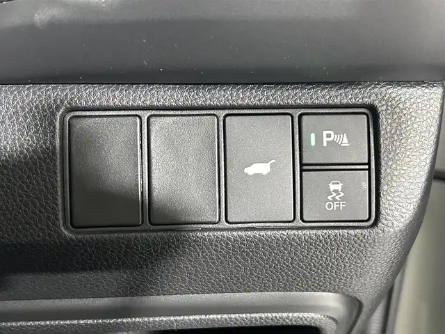 ホンダ ヴェゼル ハイブリッド e:HEV Z 佐賀県 2025(令7)年 0.1千km プラチナホワイトパール 純正ナビ　/フルセグテレビ/アップルカープレイ・アンドロイドオート/衝突被害軽減装置　/追従型クルーズコントロール　/ブラインドスポットモニター　/置くだけ充電　/シートヒーター　/ハンドルヒーター　/バックカメラ　/レーンキープアシスト　/スペアキー　/ＥＴＣ２．０/コーナーセンサー/パドルシフト/純正アルミホイール/ダウンヒルアシストコントロール/チップアップシート