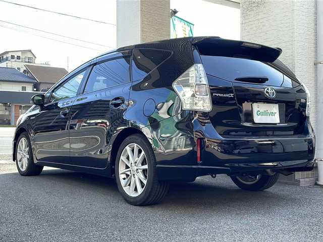 トヨタ プリウス α S ツーリングセレクション 高知県 2013(平25)年 4.8万km ブラック 純正９インチナビ/・フルセグＴＶ/・Ｂｌｕｅｔｏｏｔｈオーディオ/・ＣＤ/・DVD/バックカメラ/ドラレコ/ＥＴＣ/ＬＥＤヘッドライト/オートライト/純正フロアマット/純正１７インチＡＷ/衝突被害軽減ブレーキ/スペアキー