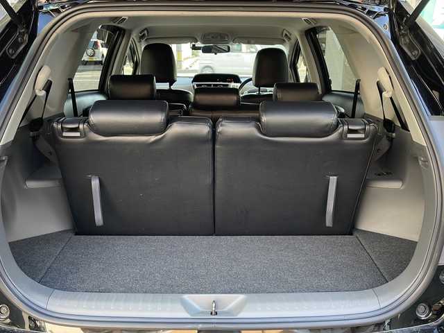 トヨタ プリウス α S ツーリングセレクション 高知県 2013(平25)年 4.8万km ブラック 純正９インチナビ/・フルセグＴＶ/・Ｂｌｕｅｔｏｏｔｈオーディオ/・ＣＤ/・DVD/バックカメラ/ドラレコ/ＥＴＣ/ＬＥＤヘッドライト/オートライト/純正フロアマット/純正１７インチＡＷ/衝突被害軽減ブレーキ/スペアキー