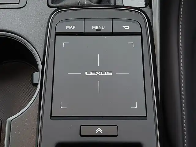 レクサス ＩＳ 東京都 2025(令7)年 0.3万km グレー LEXUSセーフティーセンス/・プリクラッシュセーフティ/・低速時加速制御/・緊急時操舵支援/・レーン トレーシング アシスト/・レーダークルーズコントロール/・オートマチックハイビーム/・ロードサインアシスト/・先行車発進告知機能/・ライバー異常時対応システム/・ブラインドスポットモニター/・後方車両への接近警報/メーカーナビ　/・FM/AM/CD/DVD/・フルセグTV/Bluetooth/全方位カメラ　/ビルトインＥＴＣ2.0　/ハーフレザーシート　/シートヒーター　/ステアリングヒーター　/純正フロアマット/純正１９インチアルミホイール/前後ドライブレコーダー/オレンジブレーキキャリパー/エンジンスタートボタン/プッシュスタート/スマートキー/オートライト /オートエアコン