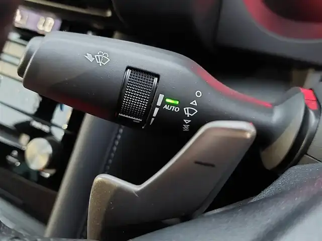 レクサス ＩＳ 東京都 2025(令7)年 0.3万km グレー LEXUSセーフティーセンス/・プリクラッシュセーフティ/・低速時加速制御/・緊急時操舵支援/・レーン トレーシング アシスト/・レーダークルーズコントロール/・オートマチックハイビーム/・ロードサインアシスト/・先行車発進告知機能/・ライバー異常時対応システム/・ブラインドスポットモニター/・後方車両への接近警報/メーカーナビ　/・FM/AM/CD/DVD/・フルセグTV/Bluetooth/全方位カメラ　/ビルトインＥＴＣ2.0　/ハーフレザーシート　/シートヒーター　/ステアリングヒーター　/純正フロアマット/純正１９インチアルミホイール/前後ドライブレコーダー/オレンジブレーキキャリパー/エンジンスタートボタン/プッシュスタート/スマートキー/オートライト /オートエアコン