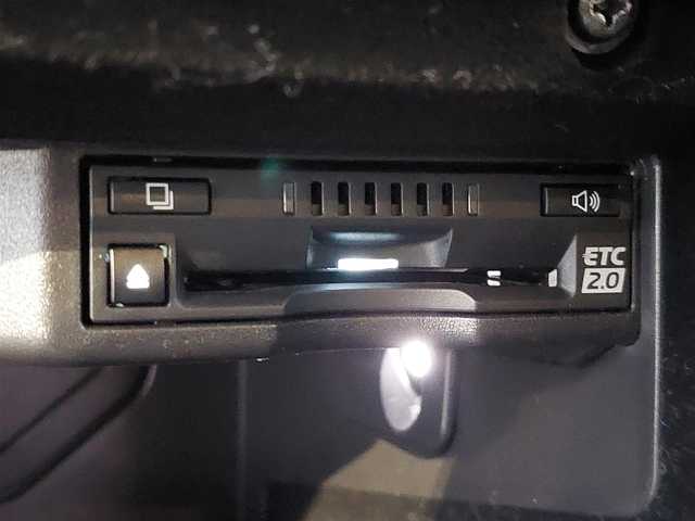 レクサス ＩＳ 300h Fスポーツ モードブラックⅣ 東京都 2025(令7)年 0.3万km グレー LEXUSセーフティーセンス/・プリクラッシュセーフティ/・低速時加速制御/・緊急時操舵支援/・レーン トレーシング アシスト/・レーダークルーズコントロール/・オートマチックハイビーム/・ロードサインアシスト/・先行車発進告知機能/・ライバー異常時対応システム/・ブラインドスポットモニター/・後方車両への接近警報/メーカーナビ　/・FM/AM/CD/DVD/・フルセグTV/Bluetooth/全方位カメラ　/ビルトインＥＴＣ2.0　/ハーフレザーシート　/シートヒーター　/ステアリングヒーター　/純正フロアマット/純正１９インチアルミホイール/前後ドライブレコーダー/オレンジブレーキキャリパー/エンジンスタートボタン/プッシュスタート/スマートキー/オートライト /オートエアコン